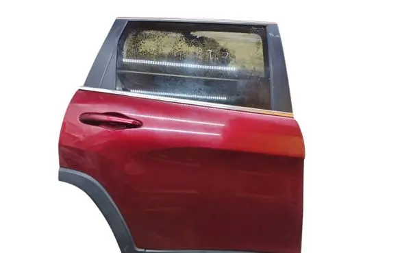 Jeep Cherokee Rear door