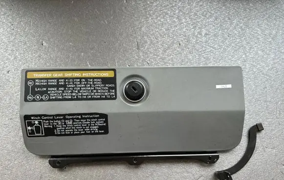 Toyota Land Cruiser (FJ60) Glove box lid/cover 5550190A0003