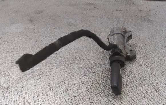 Volkswagen PASSAT B5.5 Ignition lock 4B0905851C