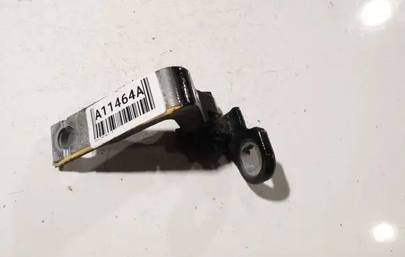 Volvo V40 Front door upper hinge