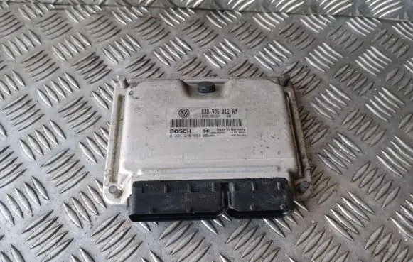 Volkswagen Polo Engine control unit/module 038906012AM 0281010658