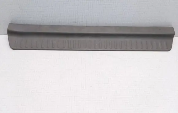 Mitsubishi Space Wagon Other sill/pillar trim element MR283705