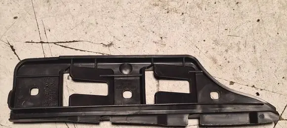 Front bumper mounting bracket