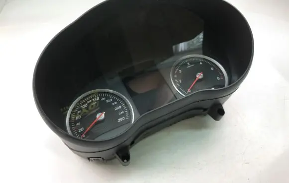 Mercedes-Benz C W205 Speedometer (instrument cluster) A2059008815