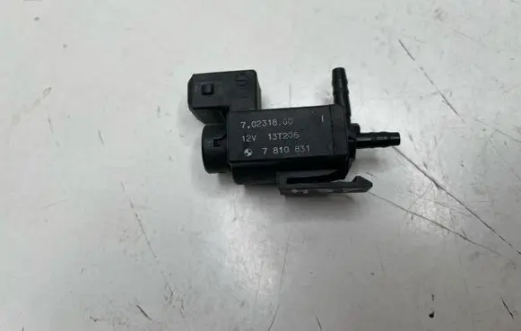BMW X1 E84 Turbo solenoid valve 7810831 70231800 13T206