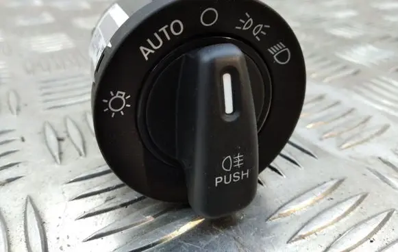 Maserati Ghibli Light switch 670019822 10099183 5PG18DX9AA