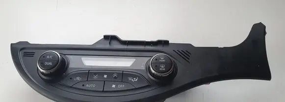 Toyota Yaris Climate control unit