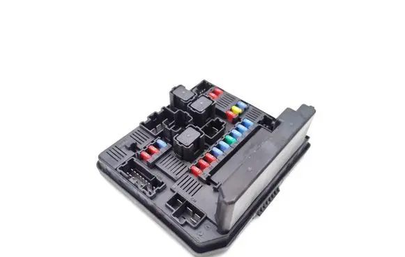 Nissan Qashqai Fuse module 284B7-JD02C 522753F01 8922016330