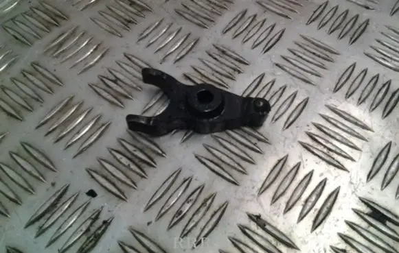 Toyota Hilux (AN10, AN20, AN30) Fuel Injector clamp holder
