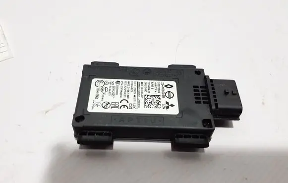 Renault Megane E-Tech Distronic sensor radar 284N08003R