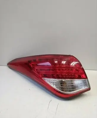 Hyundai i40 Rear/tail lights 924013Z3