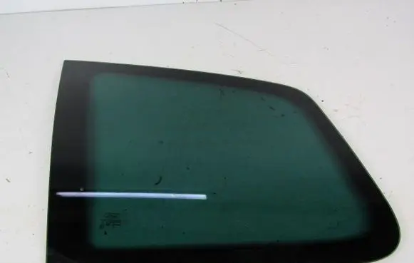 Ford Focus C-MAX Rear side window 