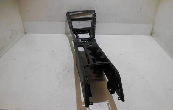 Volkswagen Polo VI Center console 2G1863241L