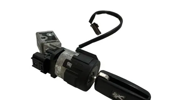 Peugeot 3008 I Ignition lock 9663123380
