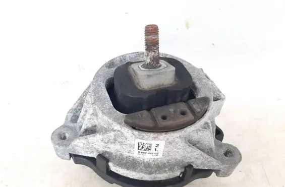 BMW 2 F22 F23 Engine mount vacuum valve 6867441 22116867441