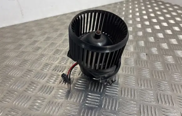 BMW 2 F46 Heater fan/blower 9297752 20160804 CZ1163602036