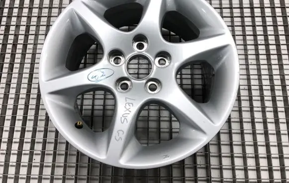 Toyota Avensis T250 R16 alloy rim 