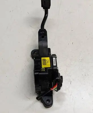 Hyundai ix35 Accelerator throttle pedal 327272S000U3 327272S000 DH327272S000