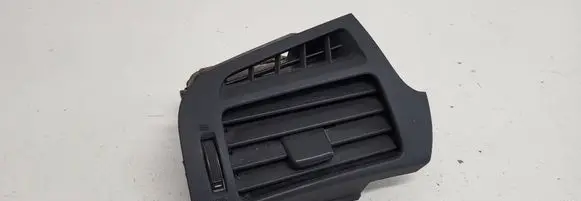 Toyota Verso Dashboard side air vent grill/cover trim 556600F020 20033