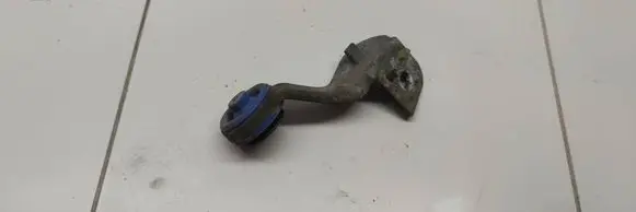 Peugeot 308 Radiator mount bracket 