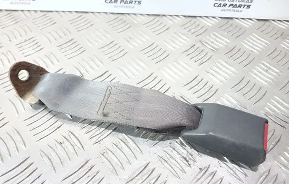 Mitsubishi Galant Rear seatbelt buckle TK520