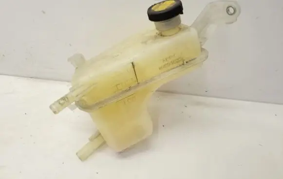 Toyota Prius+ (ZVW40) Coolant expansion tank/reservoir 1648028080