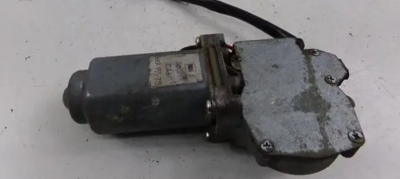 Volkswagen Caddy Rear window wiper motor 6K9955713