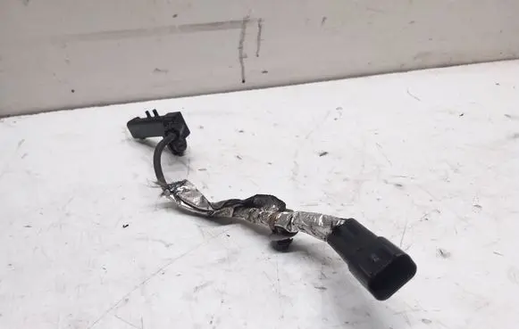Jaguar XF X250 Crankshaft position sensor 9X2Q6C315AB