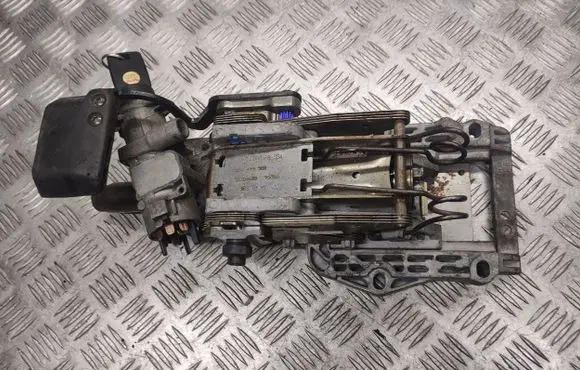 Audi A4 S4 B5 8D Steering wheel axle 8D0419502 30304688 99086