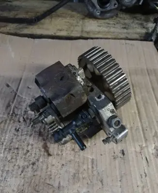 Renault Laguna II Fuel injection high pressure pump 0445010075 8200108225 H037472