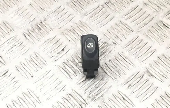 Nissan Kubistar Electric window control switch 090327N