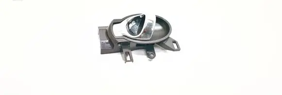 Nissan Note (E12) Front door interior handle
