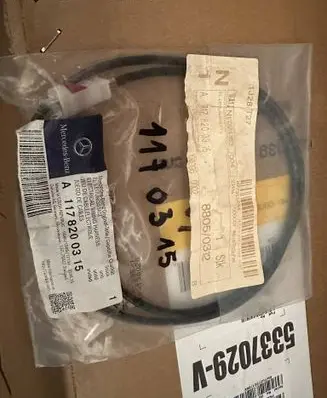 Mercedes-Benz GLA W156 X156 USB socket connector A1178200315