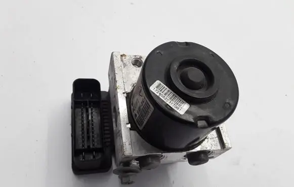 Renault Twingo II ABS Pump 8201040536