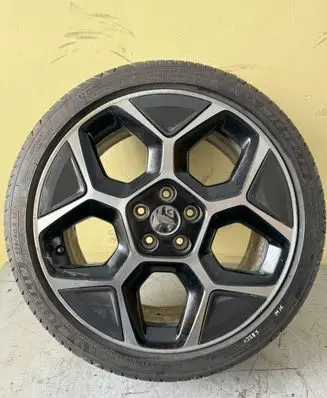 R18 alloy rim