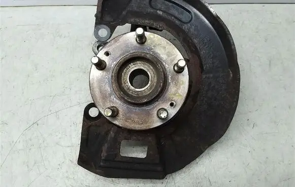 Hyundai Santa Fe Front wheel hub spindle knuckle 