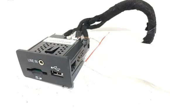 Ford Mustang VI USB socket connector FR3T-14F014AB
