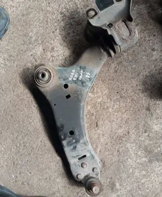 Front lower control arm/wishbone