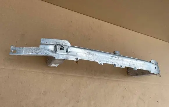 BMW 5 G30 G31 G38 Front bumper support beam 7385288