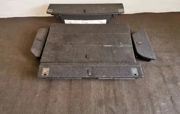 Hyundai i30 Glove box in trunk 