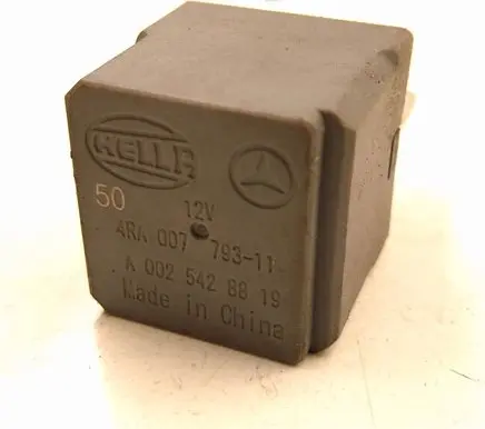Mercedes-Benz GLC X253 C253 Other relay A0025428819