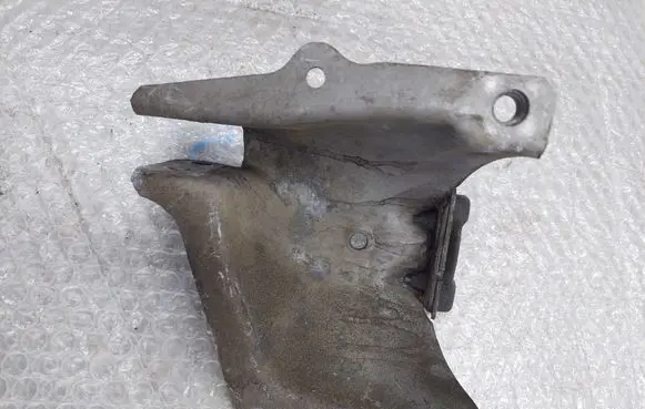 Audi A6 C7 Engine mounting bracket 4G0399059A
