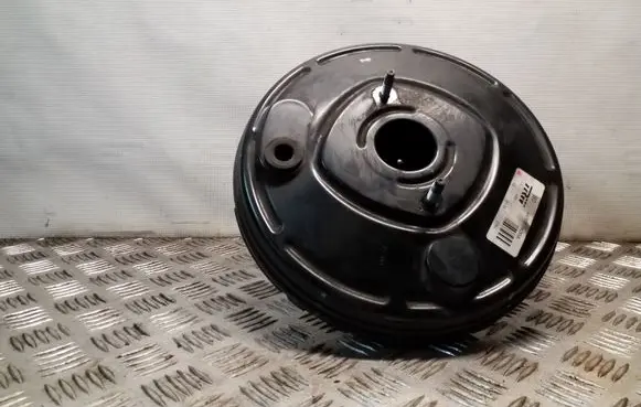 Nissan Juke I F15 Brake booster 460071KB0A