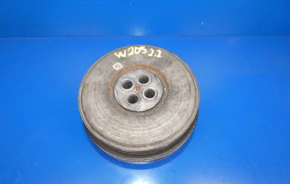 Mercedes-Benz C W205 Crankshaft pulley A6510351912