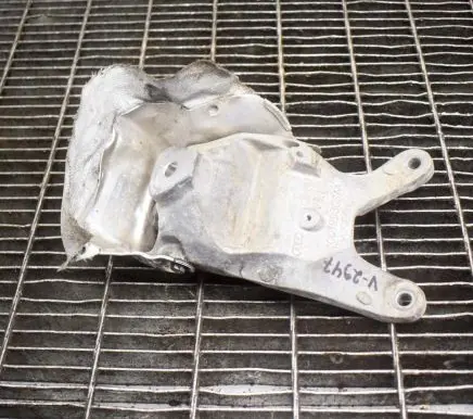 Audi A6 S6 C7 4G Engine mounting bracket 4G0199308AA
