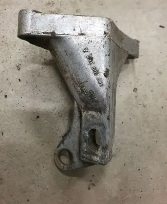 Volkswagen Golf II Gearbox mounting bracket 357199353A