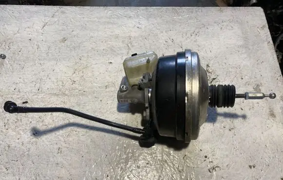 Audi A5 8T 8F Brake booster 8K0612103N