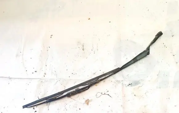 Volkswagen Golf III Front wiper blade arm