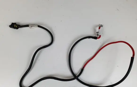 Mercedes-Benz E W211 Positive cable (battery) 2115405310