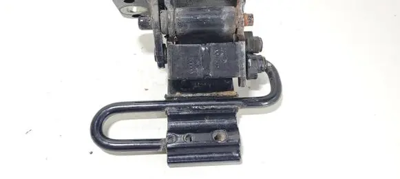 Audi A6 S6 C6 4F Rear door lower hinge 8E0833412